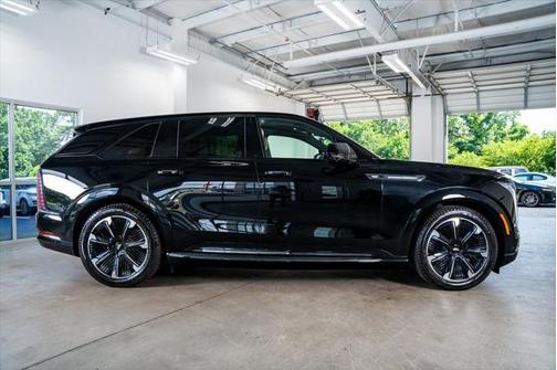 2025 Cadillac Escalade IQ Sport 2