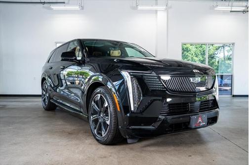 2025 Cadillac Escalade IQ Sport 2