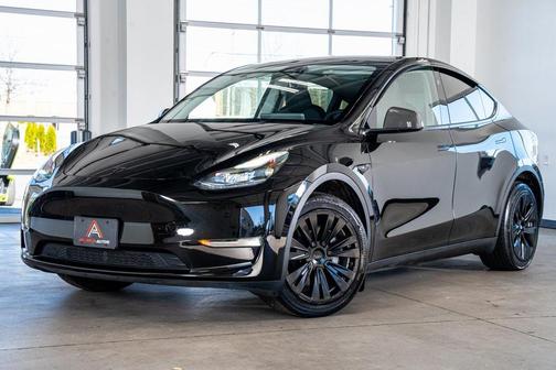 2023 Tesla Model Y Long Range Dual Motor All-Wheel Drive