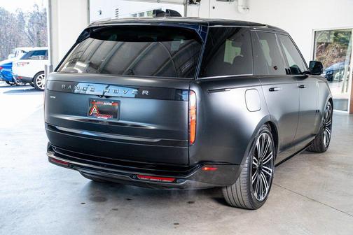 2022 Land Rover Range Rover P400 SE