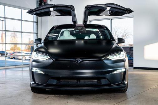 2022 Tesla Model X Plaid Tri Motor All-Wheel Drive