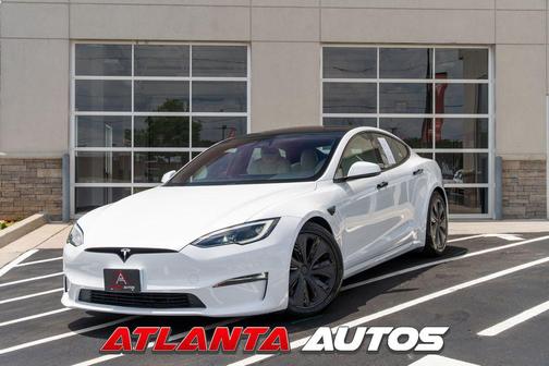 Pearl White Multi-Coat 2023 Tesla Model S Base