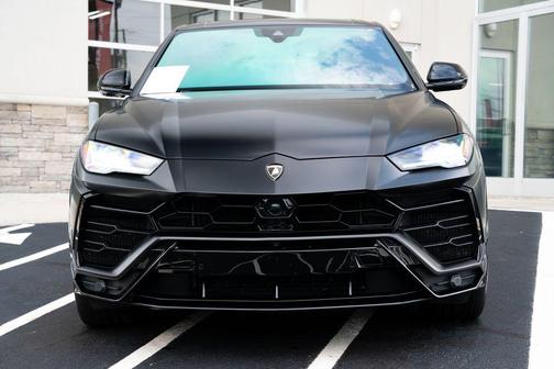 Black 2021 Lamborghini Urus Graphite Capsule