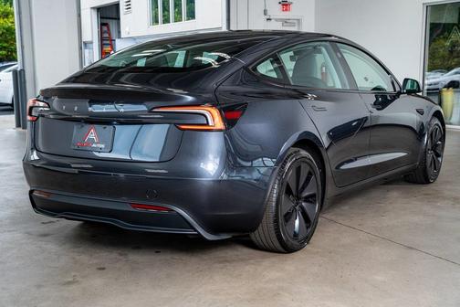 2024 Tesla Model 3 Long Range