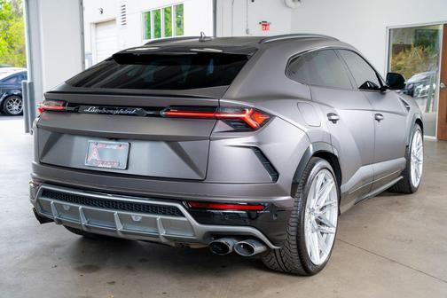 Grigio Nimbus Metallic 2019 Lamborghini Urus Base