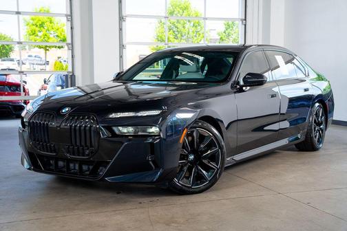 Carbon Black Metallic 2023 BMW 760 i xDrive