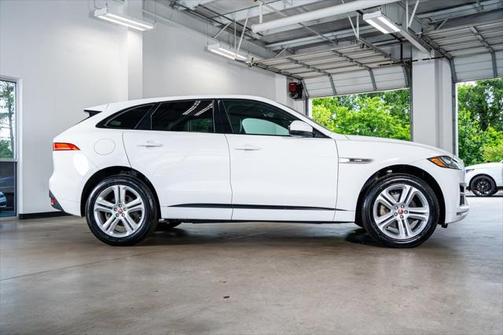2017 Jaguar F-PACE 35t R-Sport