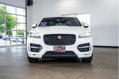 2017 Jaguar F-PACE 35t R-Sport