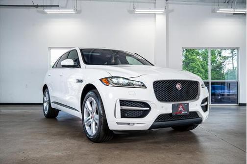 2017 Jaguar F-PACE 35t R-Sport