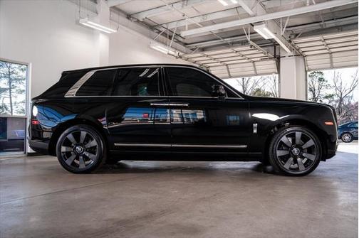 2022 Rolls-Royce Cullinan Base