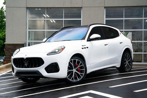 Bianco 2023 Maserati Grecale Modena