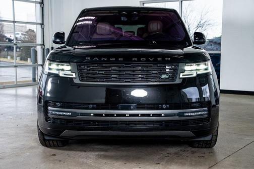 2023 Land Rover Range Rover P530 SE