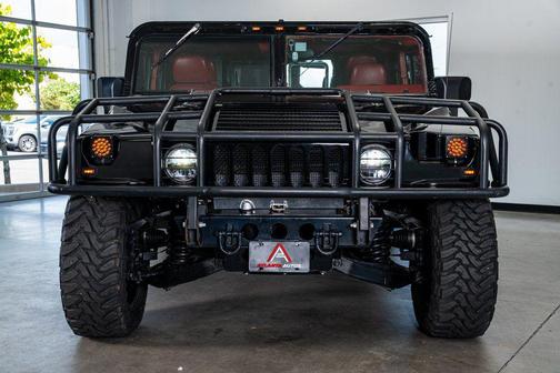 2002 Hummer H1 Enclosed