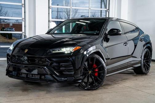 2021 Lamborghini Urus 