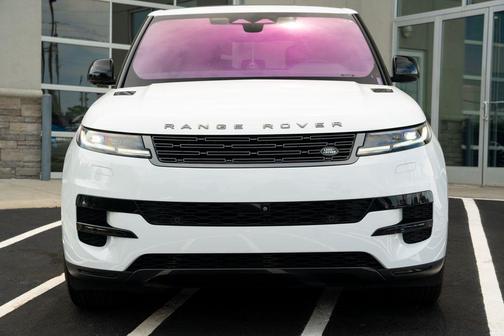 Fuji White 2023 Land Rover Range Rover Sport SE