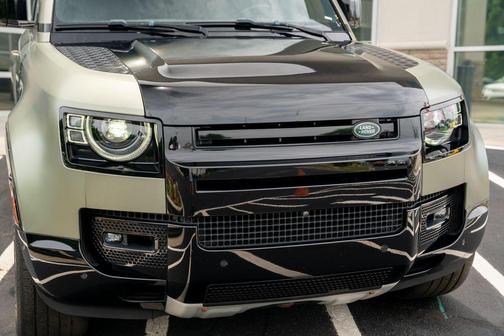 Pangea Green Metallic 2022 Land Rover Defender 90 X