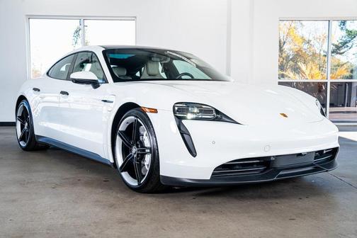 2022 Porsche Taycan Base