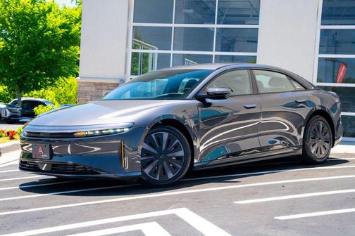 Quantum Grey Metallic 2024 Lucid Air Pure