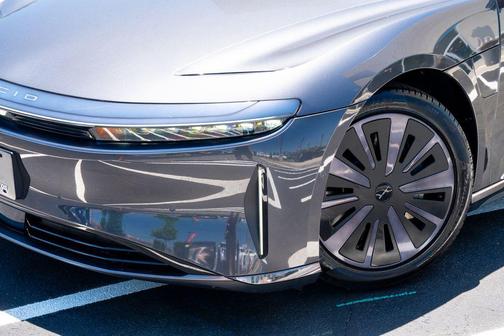 Quantum Grey Metallic 2024 Lucid Air Pure