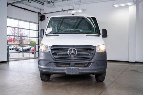 2020 Mercedes-Benz Sprinter 2500 Standard Roof