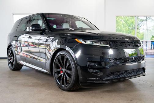 2023 Land Rover Range Rover Sport SE