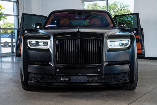 2021 Rolls-Royce Phantom Base