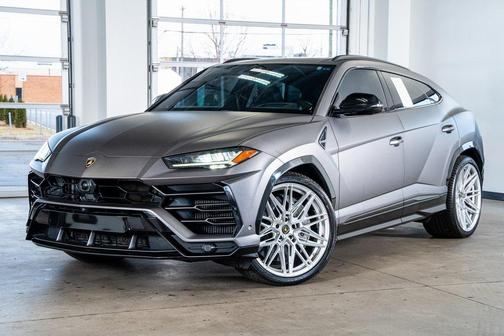2019 Lamborghini Urus Base