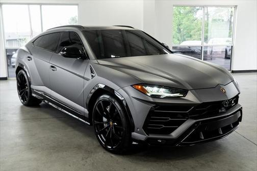2019 Lamborghini Urus Base