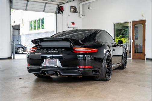 2018 Porsche 911 Carrera S