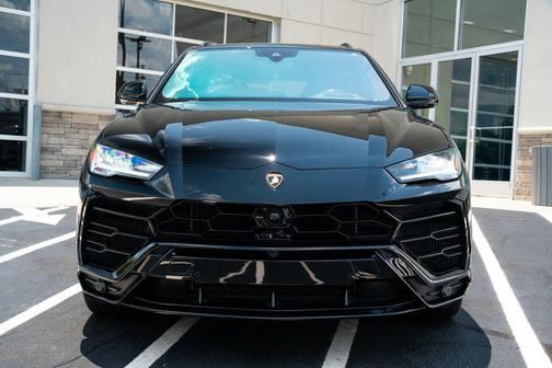 Black 2021 Lamborghini Urus