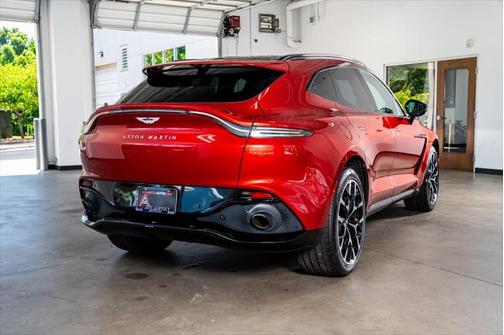 2022 Aston Martin DBX Base