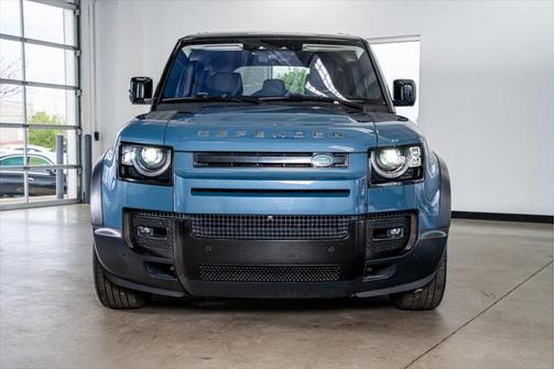 2021 Land Rover Defender 110 SE