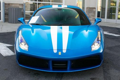 Nero 2019 Ferrari 488 GTB Base