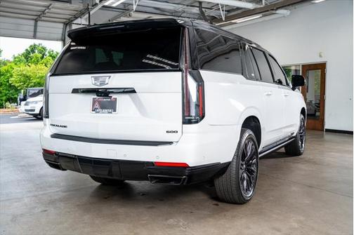 2025 Cadillac Escalade ESV Sport