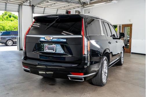 2022 Cadillac Escalade Premium Luxury