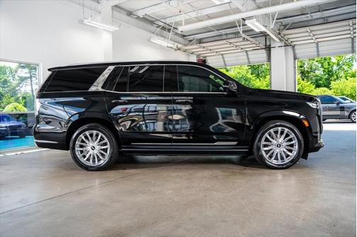 2022 Cadillac Escalade Premium Luxury