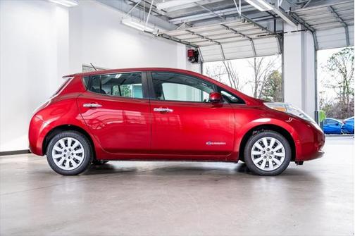 2015 Nissan Leaf S
