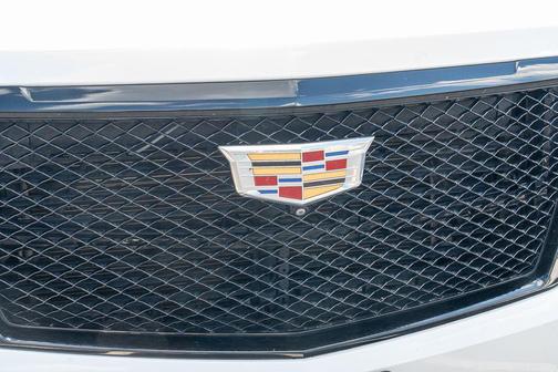 Crystal White Tricoat 2021 Cadillac Escalade ESV Sport Platinum
