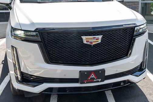 Crystal White Tricoat 2021 Cadillac Escalade ESV Sport Platinum