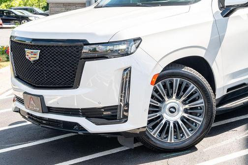 Crystal White Tricoat 2021 Cadillac Escalade ESV Sport Platinum