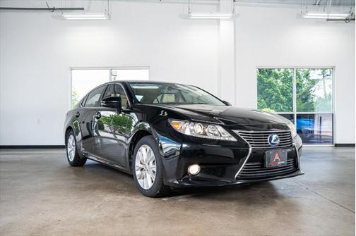 2014 Lexus ES 300h Base