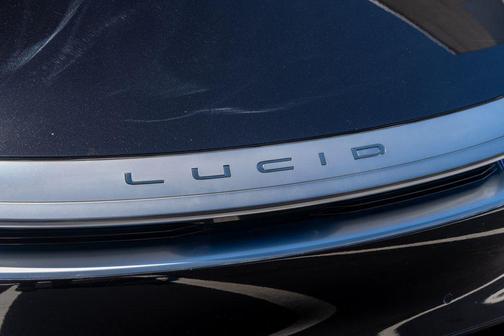 Quantum Gray Metallic 2023 Lucid Air Pure
