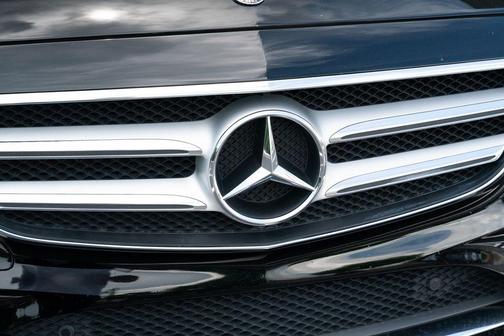 Black 2018 Mercedes-Benz E-Class E 300