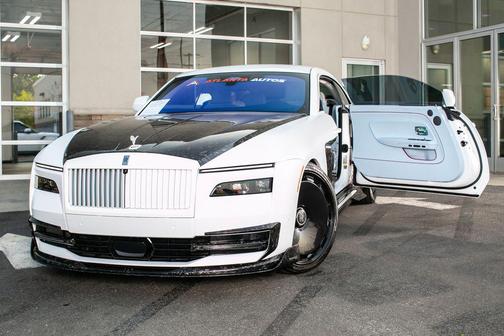 Morganite 2024 Rolls-Royce Spectre