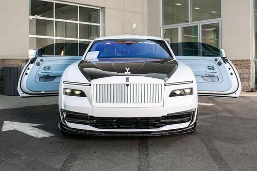 Morganite 2024 Rolls-Royce Spectre