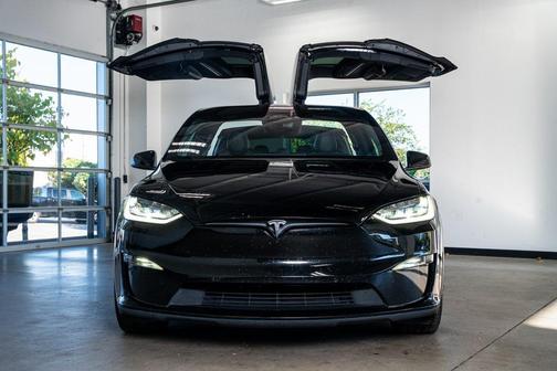 2023 Tesla Model X Base