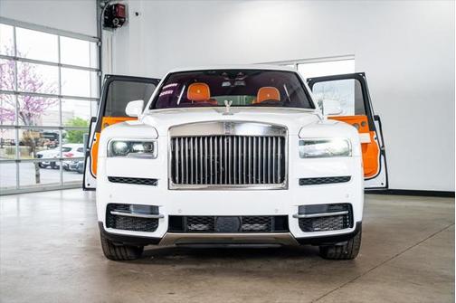 2022 Rolls-Royce Cullinan Base