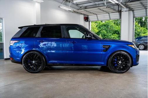 2017 Land Rover Range Rover Sport 5.0L Supercharged SVR