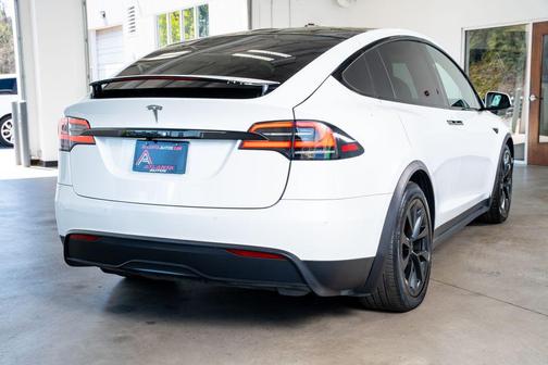 2022 Tesla Model X Plaid Tri Motor All-Wheel Drive