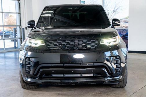 2024 Land Rover Discovery P300 Dynamic SE